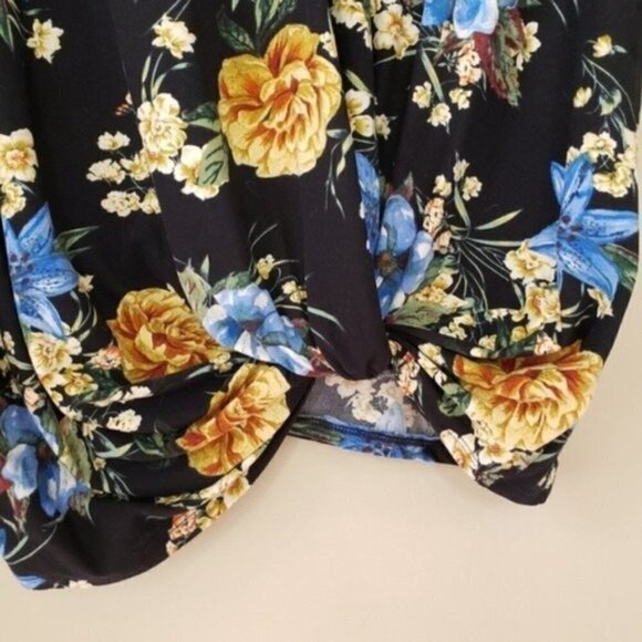 Reb & J | Sueded Floral Side Knot Top - Picture 2 of 6